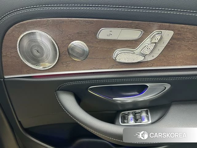 Mercedes-Benz E-class id 4256075 из Китая 26
