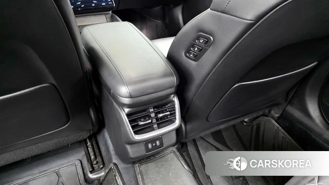 Hyundai Grandeur (GN7) id 4222601 из Кореи 26