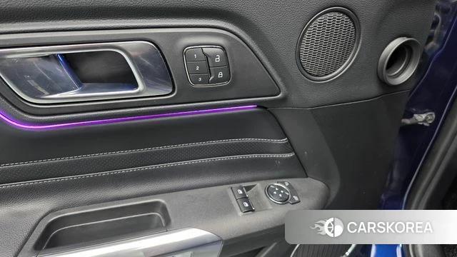 Ford Mustang id 4520098 из Кореи 26