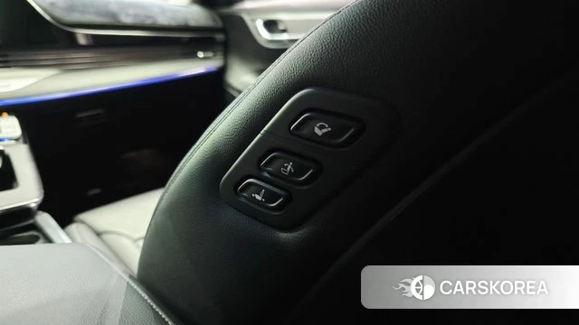 Hyundai The New Grandeur IG id 4283579 из Кореи 26