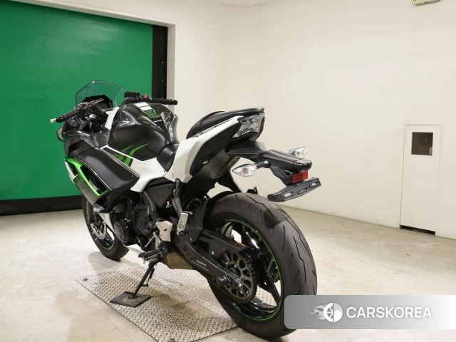 Проданный Kawasaki NINJA 650 ABS id 4229584 из Японии, фото 26