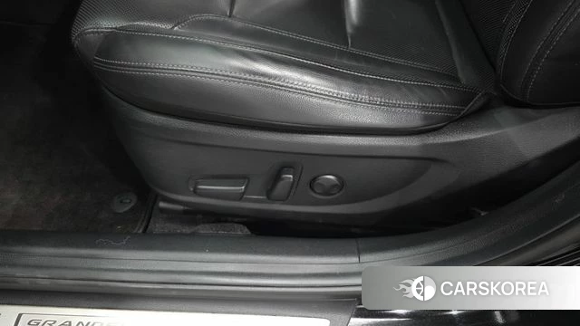 Hyundai The New Grandeur IG Hybrid id 4338202 из Кореи 26