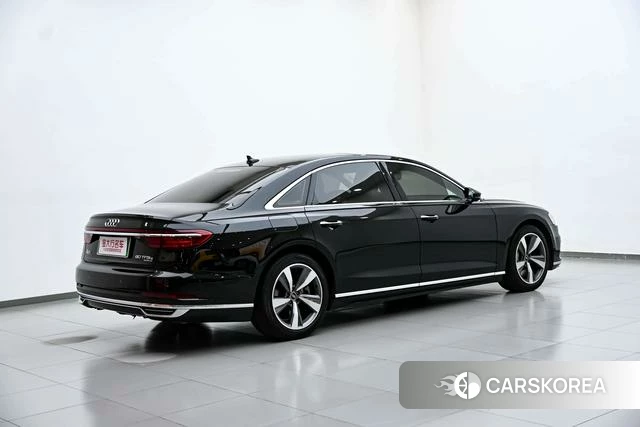 Audi A8 PHEV id 4341660 из Китая 26