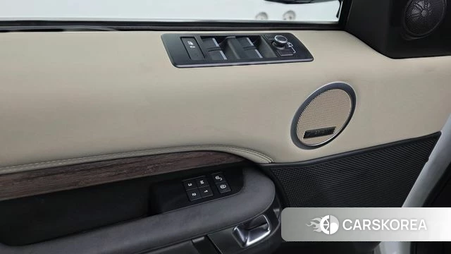 Land Rover Discovery 5 id 4325261 из Кореи 26