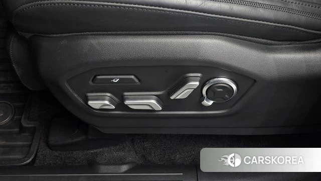 Hyundai Santa Fe (MX5) id 4640186 из Кореи 26