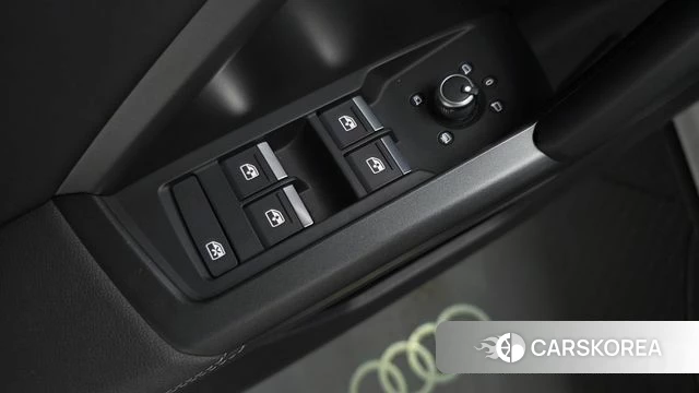 Audi Q3 (F3) id 4740161 из Кореи 26