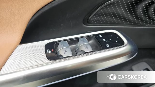 Mercedes-Benz E-Class W214 id 4686457 из Кореи 26