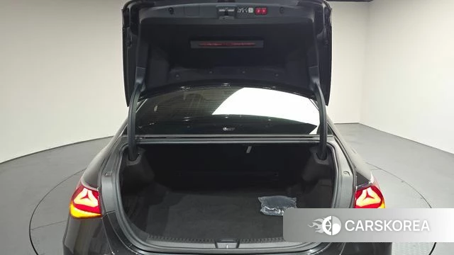 Mercedes-Benz E-Class W214 id 4291852 из Кореи 26