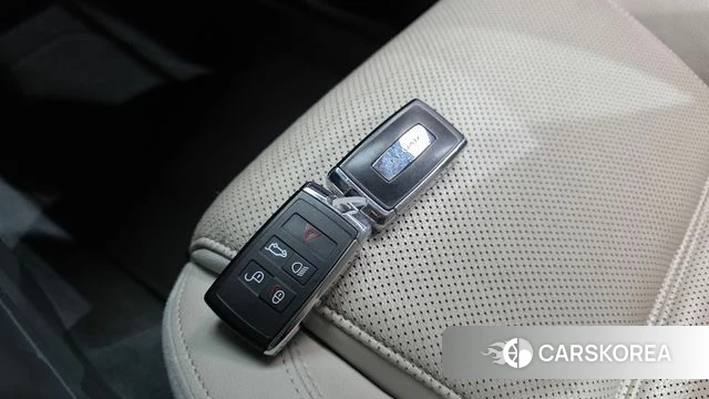 Jaguar E-PACE id 4459668 из Кореи 26