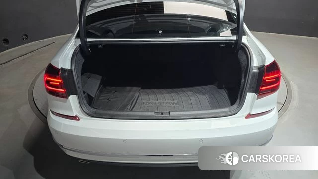 Volkswagen The New Passat id 4610416 из Кореи 26