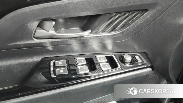 Ssangyong Beautiful Korando id 4384225 из Кореи 26