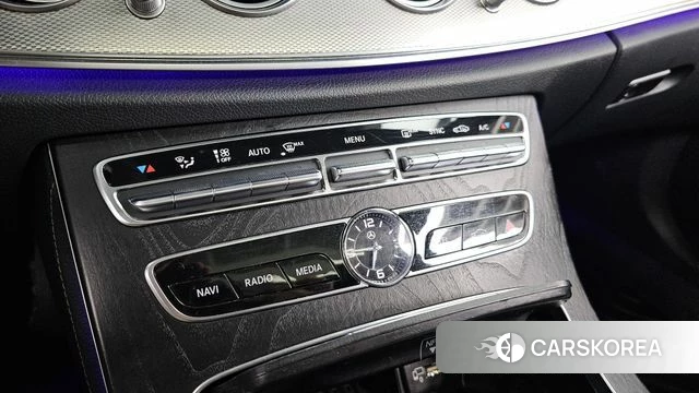 Mercedes-Benz E-Class W213 id 4196356 из Кореи 26