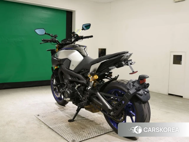 Yamaha MT-09 SP id 3945815 из Японии 26