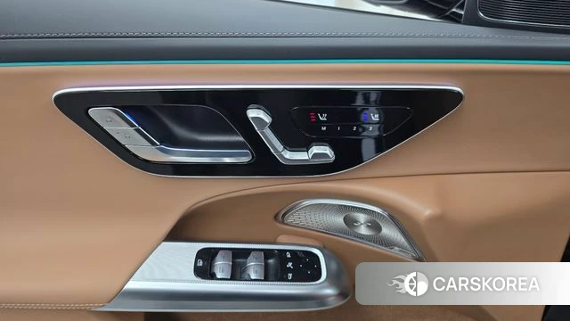 Mercedes-Benz E-Class W214 id 4862622 из Кореи 26