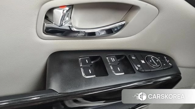 Kia The New Carnival id 4531013 из Кореи 26