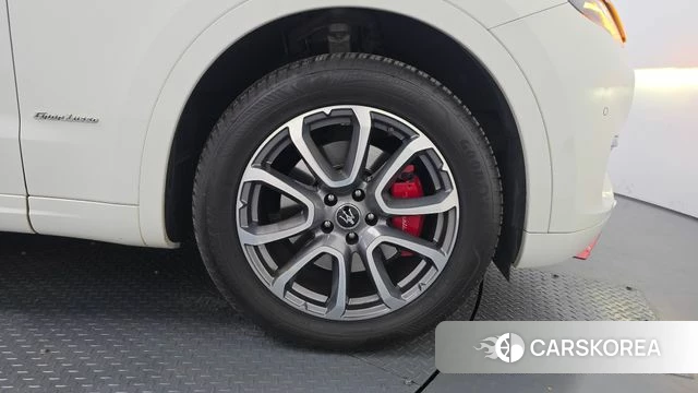 Maserati Levante id 4642332 из Кореи 26
