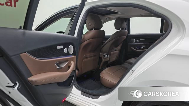 Mercedes-Benz E-Class W213 id 4764729 из Кореи 26