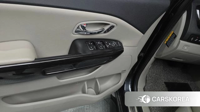 Kia The New Carnival id 4708648 из Кореи 26