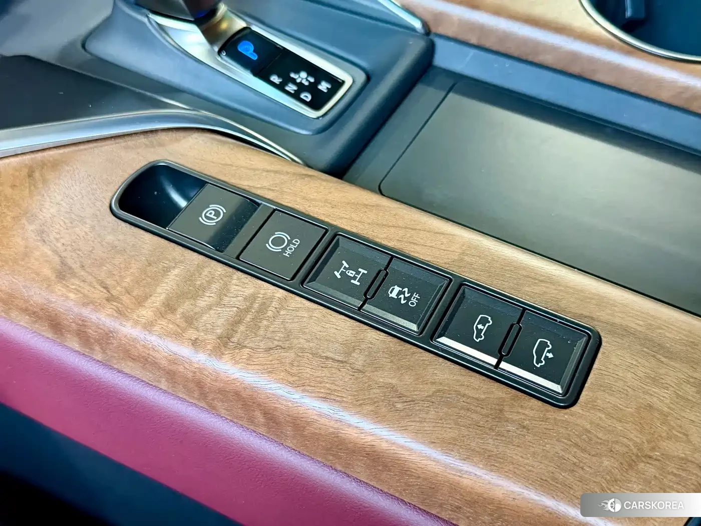 Lexus LX id 4685998 из Китая 26