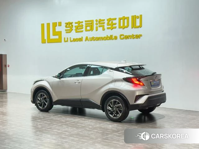 Toyota C-HR id 4262294 из Китая 26
