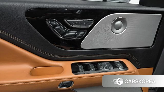 Lincoln Aviator 2nd generation id 4389929 из Кореи 26