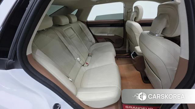 Hyundai Grandeur Hybrid (GN7) id 4230205 из Кореи 26