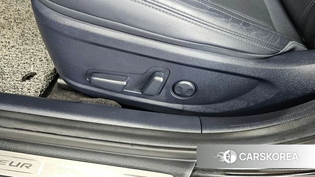 Hyundai The New Grandeur IG id 4604711 из Кореи 26