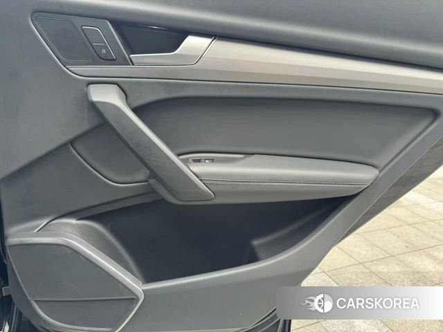Audi Q5L id 4272704 из Китая 26