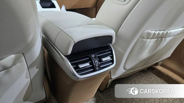 Hyundai The New Grandeur IG Hybrid id 4519738 из Кореи 26