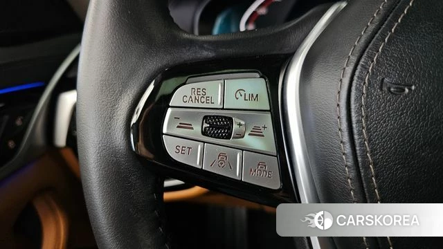 BMW 5 Series (G30) id 4244557 из Кореи 26