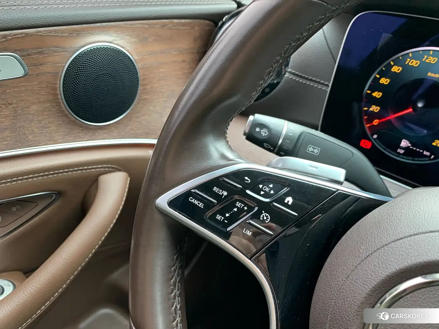 Mercedes-Benz E-Class id 4685999 из Китая 26