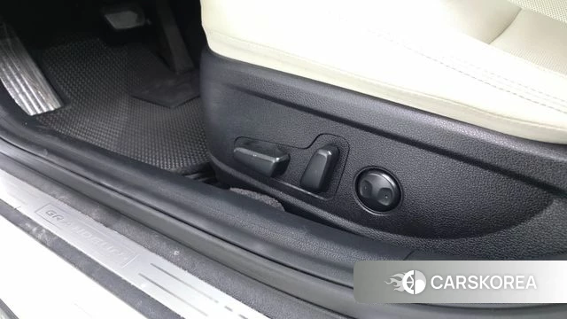Hyundai The New Grandeur IG Hybrid id 4735757 из Кореи 26