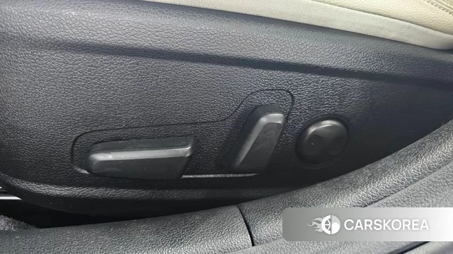 Hyundai The New Grandeur IG Hybrid id 4383373 из Кореи 26