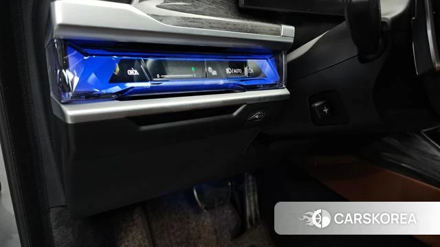 BMW 7 Series (G70) id 4571645 из Кореи 26