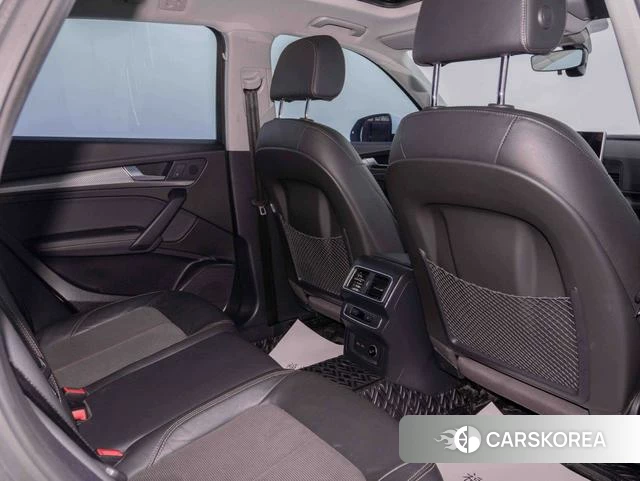 Audi Q5L id 4234887 из Китая 26