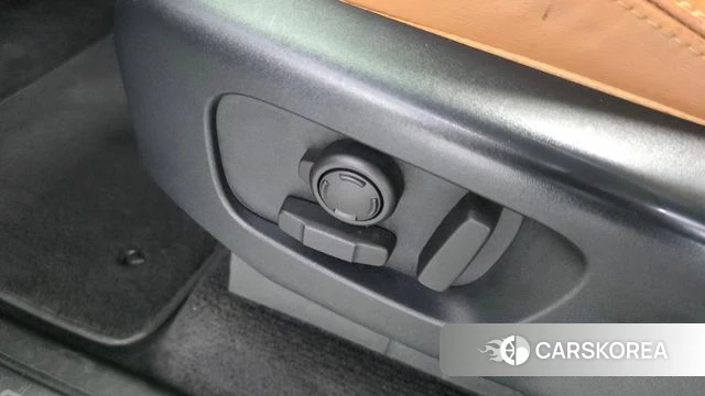 Land Rover Discovery 5 id 4850198 из Кореи 26