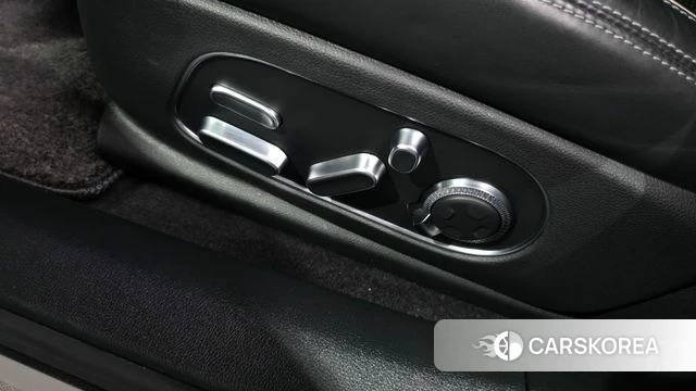 Genesis G90 (RS4) id 4354455 из Кореи 26
