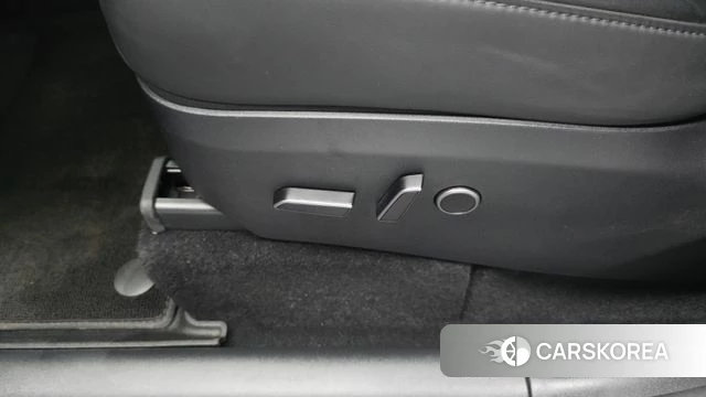 Tesla Model Y id 4360644 из Кореи 26