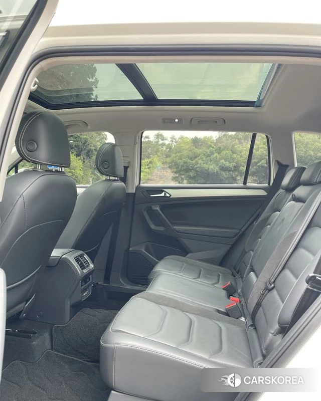 Volkswagen Tiguan L PHEV id 4353773 из Китая 26