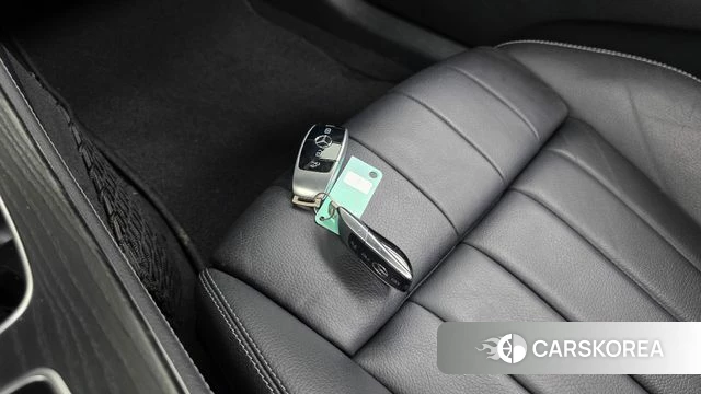 Mercedes-Benz E-Class W213 id 4318081 из Кореи 26