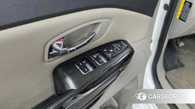 Kia The New Carnival id 4667502 из Кореи 26