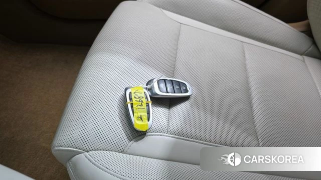 Hyundai The New Grandeur IG Hybrid id 4741776 из Кореи 26