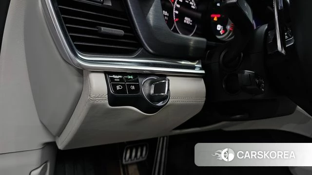 Porsche Panamera (971) id 4303685 из Кореи 26