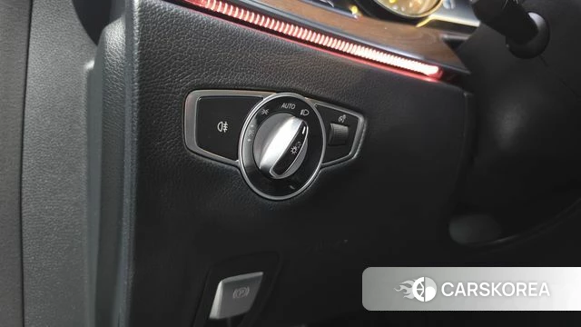 Mercedes-Benz E-Class W213 id 4755066 из Кореи 26