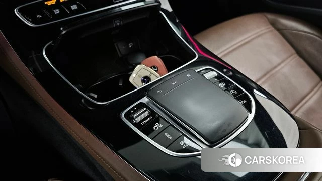 Mercedes-Benz E-Class W213 id 4309990 из Кореи 26