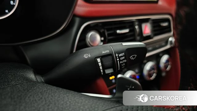 Genesis The New G70 id 4707475 из Кореи 26
