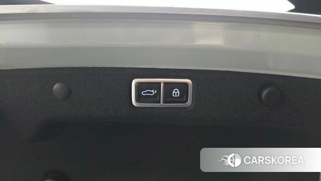 Hyundai Grandeur (GN7) id 4584877 из Кореи 26