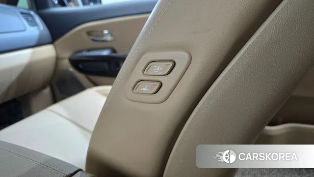 Kia The New Carnival id 4542985 из Кореи 26