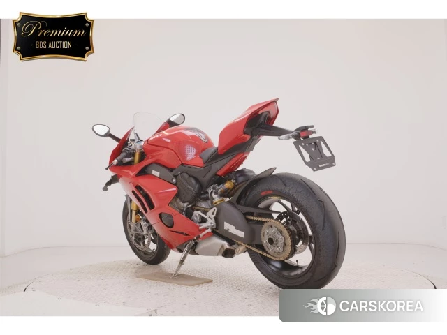 Ducati PANIGALE V4 S id 4191853 из Японии 26