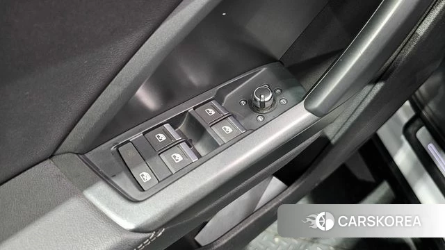 Audi Q3 (F3) id 4408836 из Кореи 26